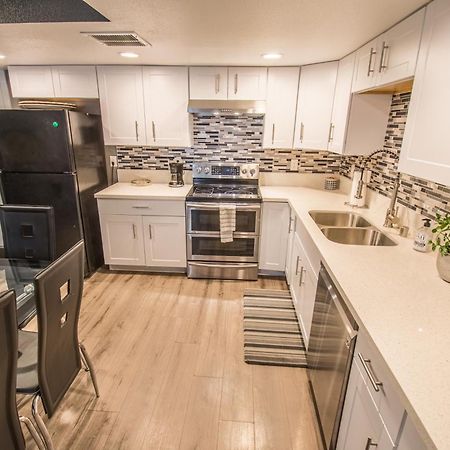 Spacious 2-Bedroom Townhouse With Pool & Private Patio In Central לאס וגאס מראה חיצוני תמונה